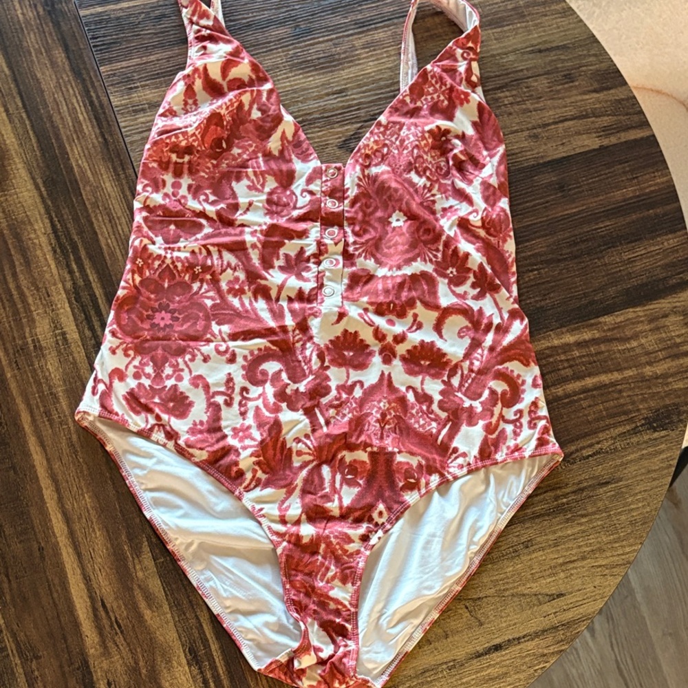 PARTIR AVEC TOI SWIMSUIT - SÉZANE
X YSÉ